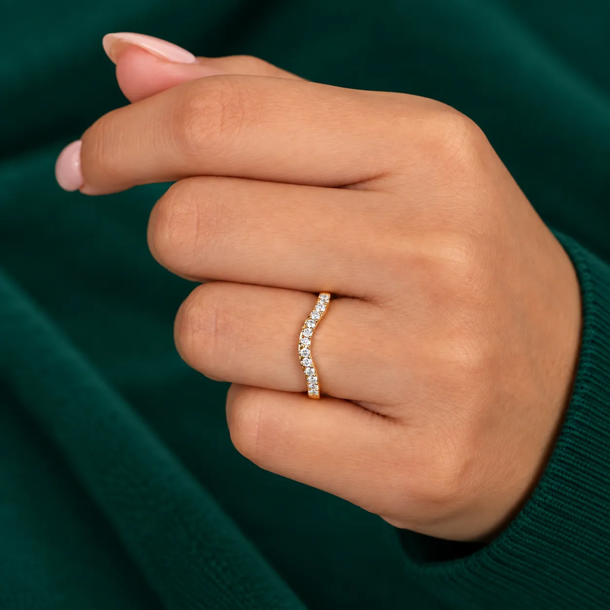 Custom Curved Gold Wedding Band Real Lab Grown Diamond Stacking Ring Chevron Ring in 10k 14k 18k Gold Birthday & Anniversary Gift for Wife - Image 5