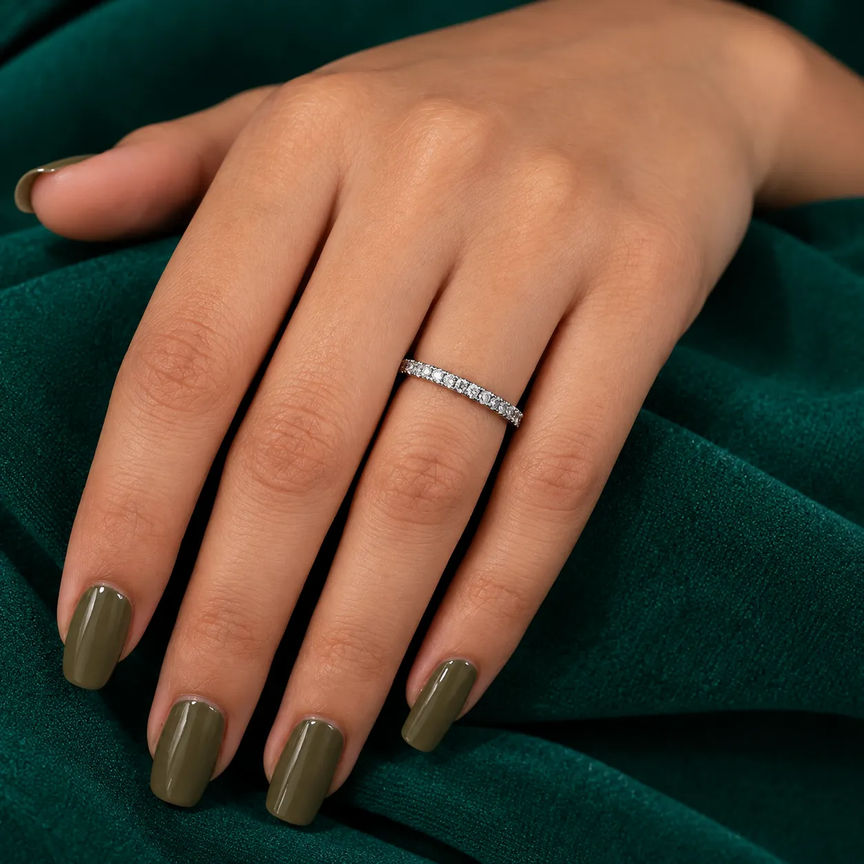 Round diamond birthday gift ring for wife