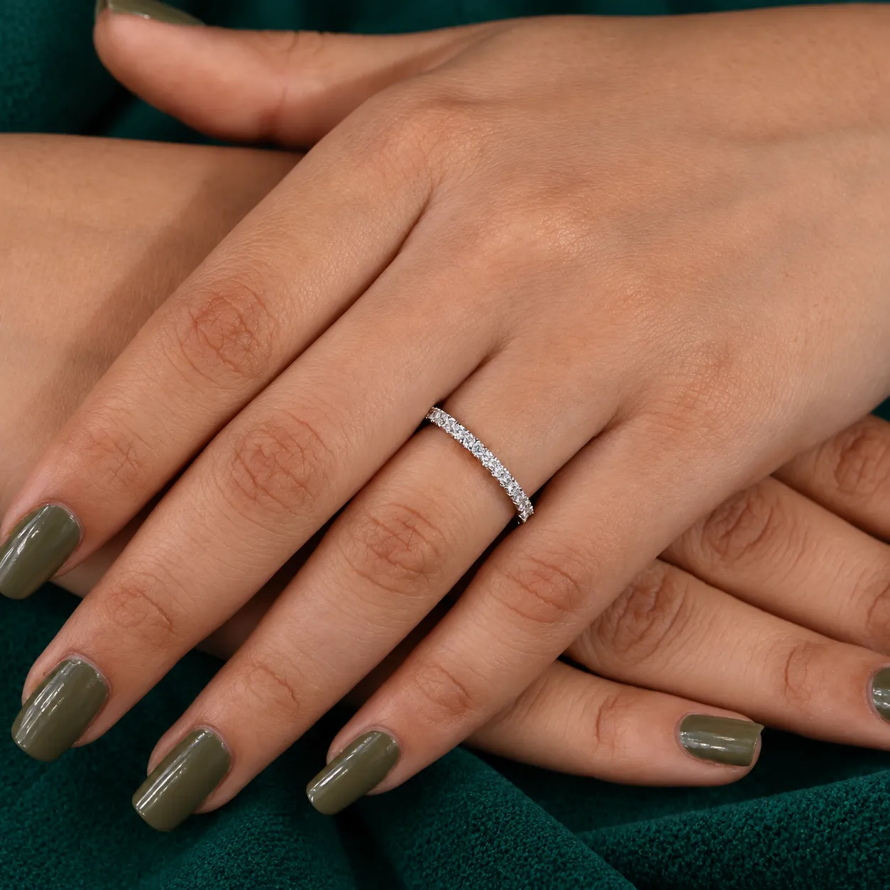 Solitaire diamond anniversary ring